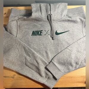NWOT Nike Gray Pullover Hoodie with Green Logo - Men's Sweater